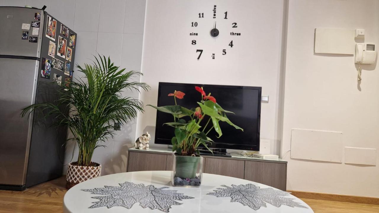 Apartamento Bernier Malaga Exterior photo