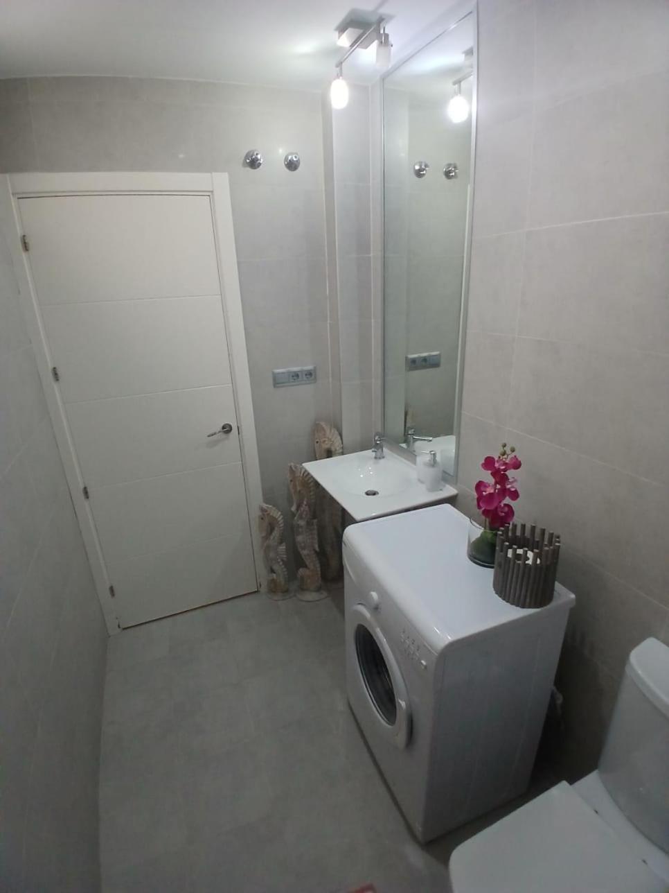 Apartamento Bernier Malaga Exterior photo